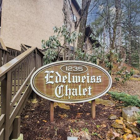 Obear Mountain Is A Newly Updated Condo In Chalet Village Of Gatlinburg! 외부 사진