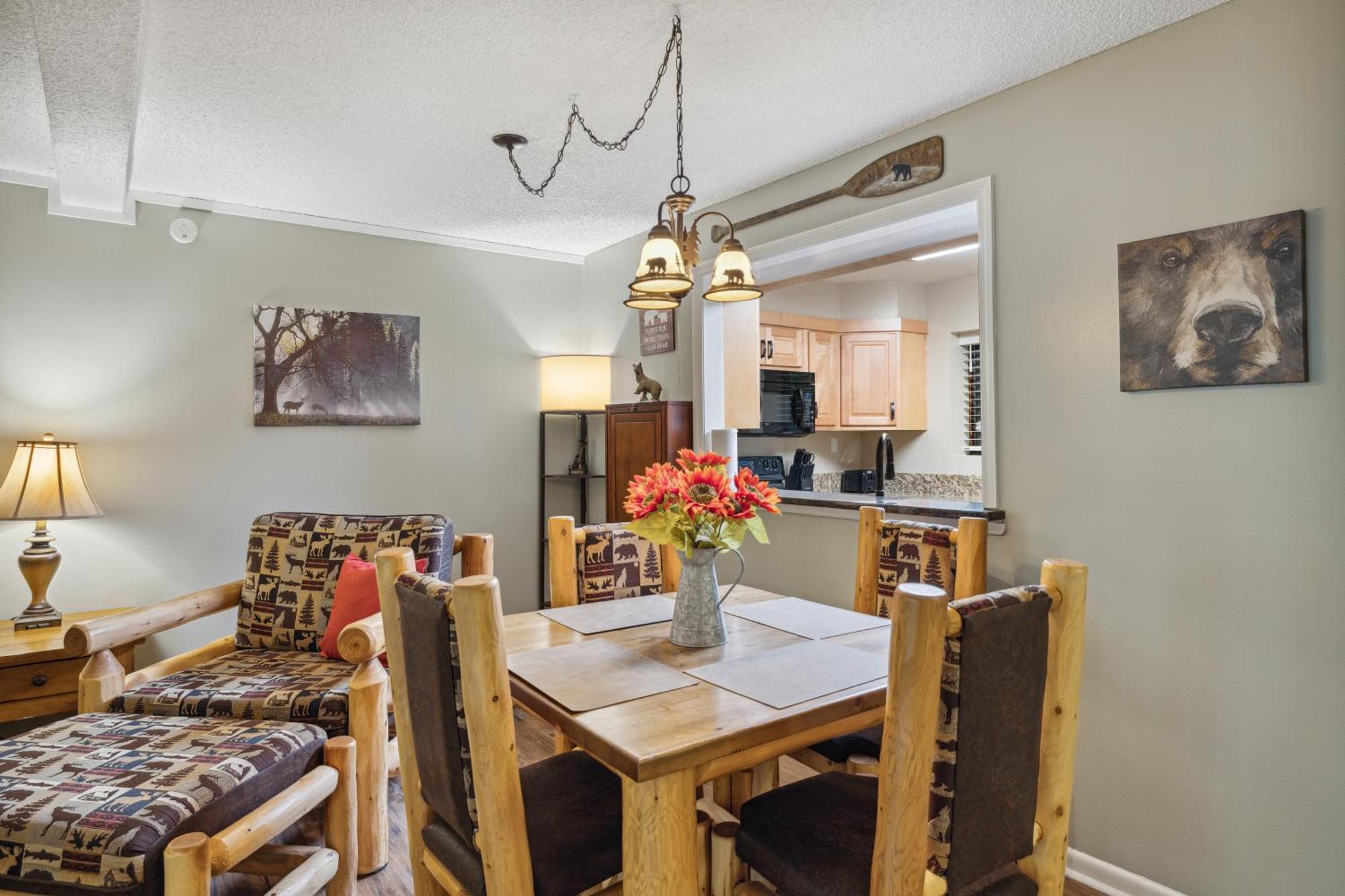 Obear Mountain Is A Newly Updated Condo In Chalet Village Of Gatlinburg! 외부 사진